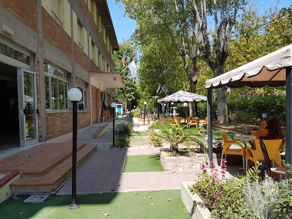 Villaggio Accademia 체제나티코 외부 사진